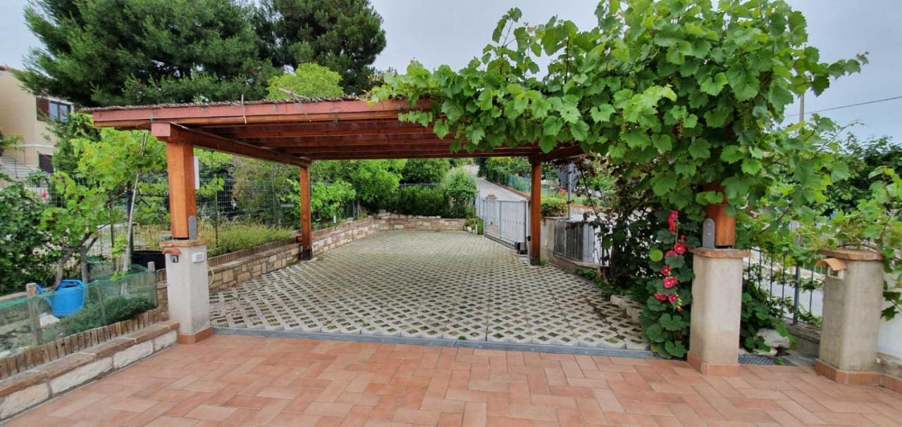 B&B Capo Le Vigne Сироло Екстериор снимка